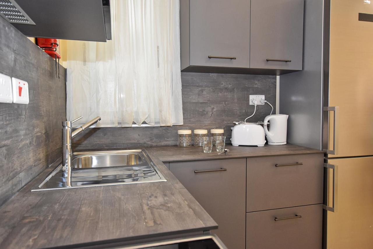 101 Moroni By Cast Renting *